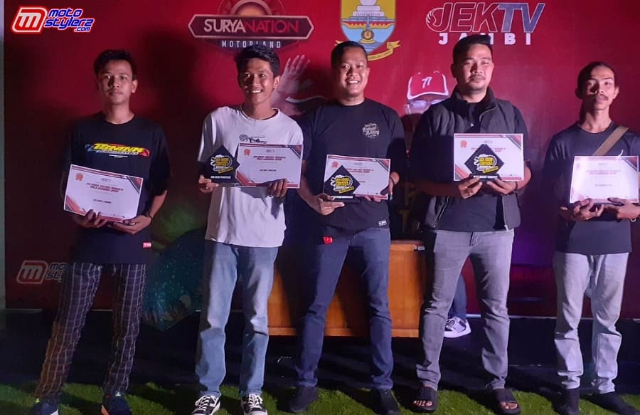 The Best Pertama