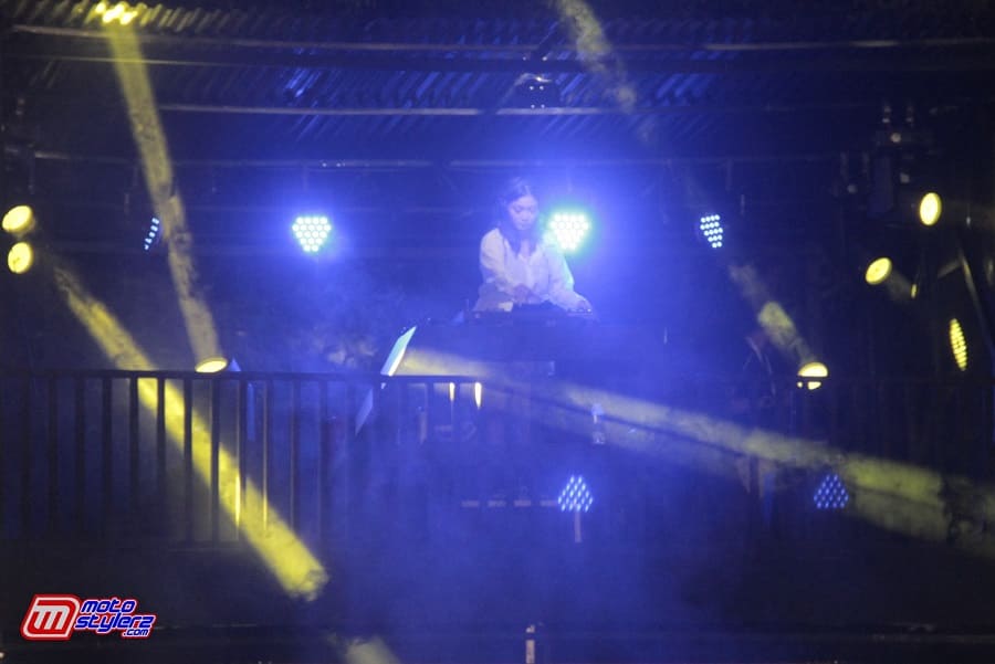 Dimeriahkan DJ Perfom