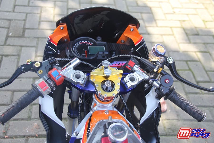 Stabilizert Ohlins-Meriahkan Ekstra Stang Area