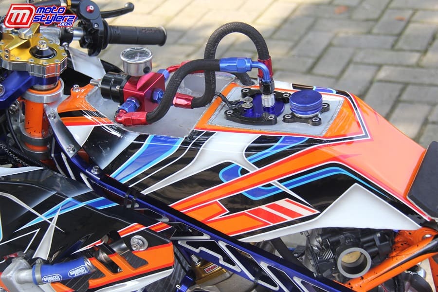 Tangki-Full Grafis, Ditopang Trend FPR