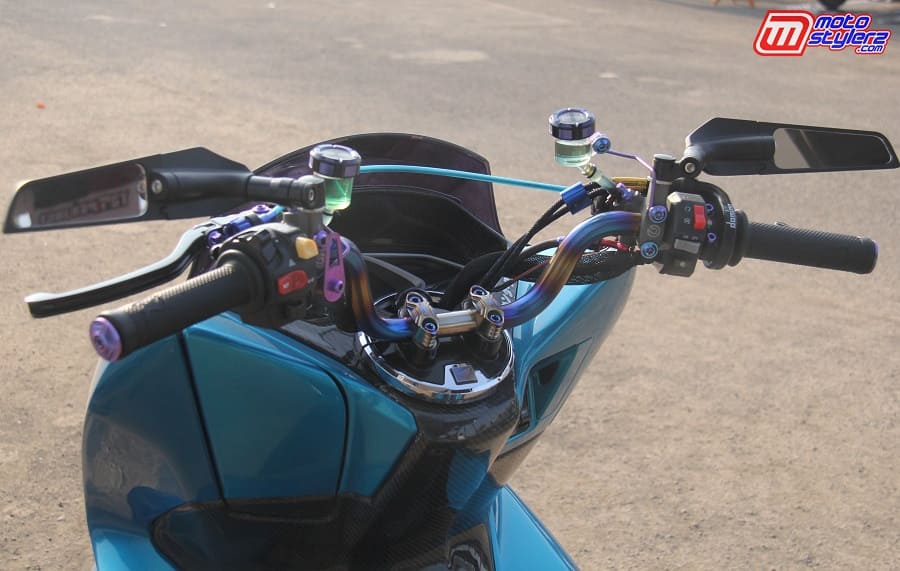 Variasi Stang-Dicakepin Stabilizer Ohlins