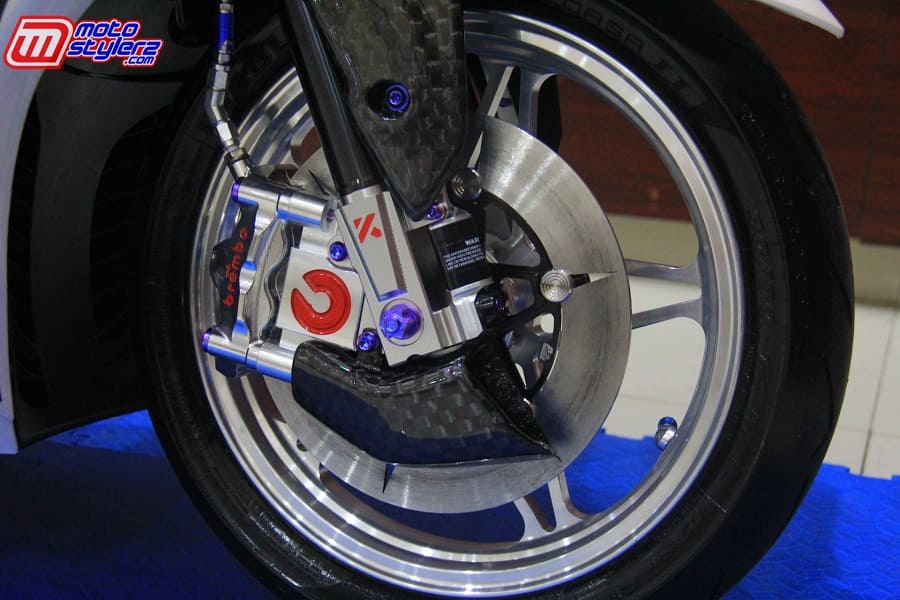 Roda Dpn-Macho Berciet Cakram Titan