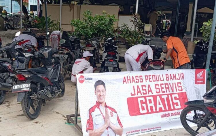 AHASS Gelar Servis Gratis Bagi Konsumen Terdampak Banjir Bekasi & Bogor
